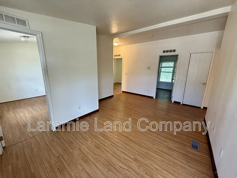 382 N Buchanan St #B — Photo 3