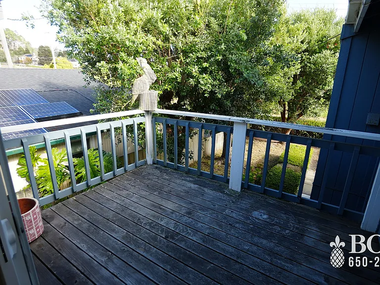 731 Santiago Ave — Photo 9