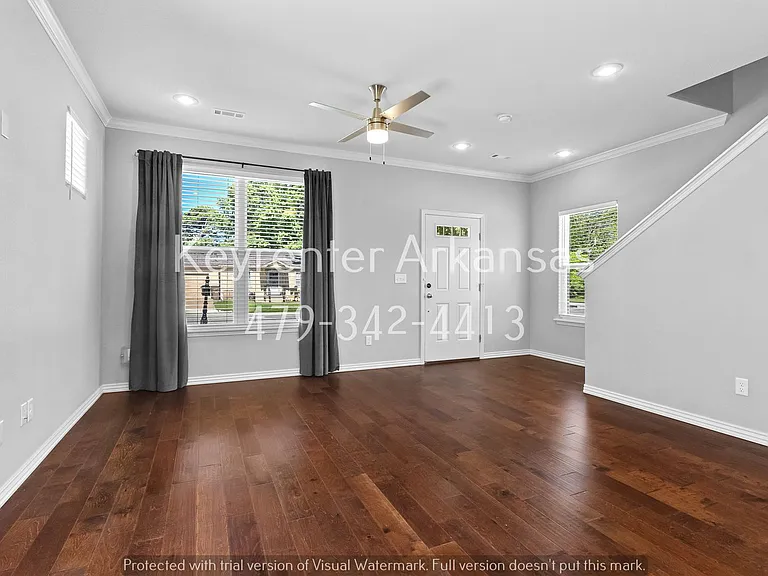 1434 N Oakland Ave — Photo 8