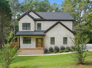 2091 Tudor Castle Cir, Decatur, GA 30035