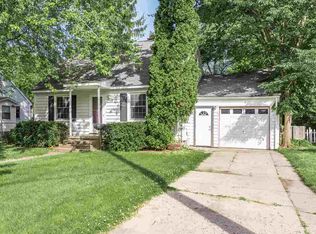 2213 Rodd St, Midland, MI 48640