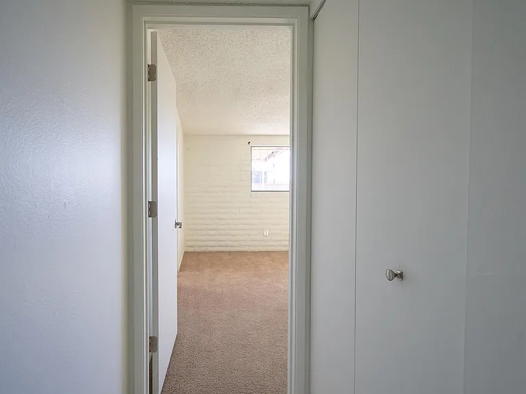 3410 S Mann Ave — Photo 17