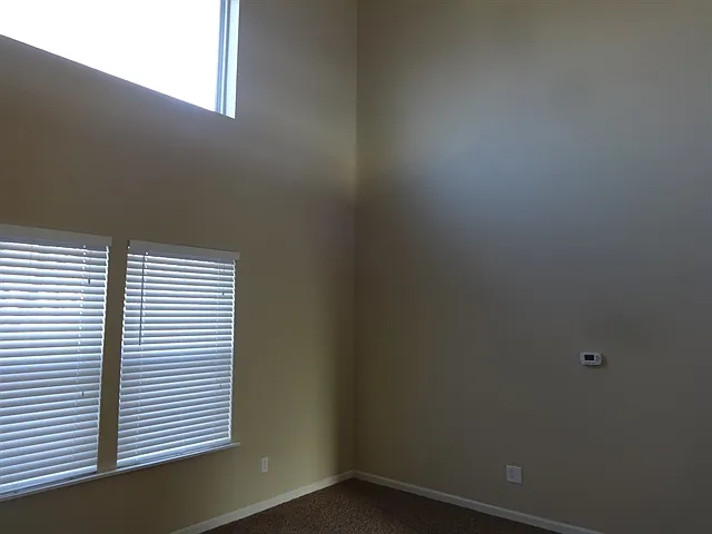 3 bed, 2.5 bath, 1680 sqft, $2,370 — Photo 4
