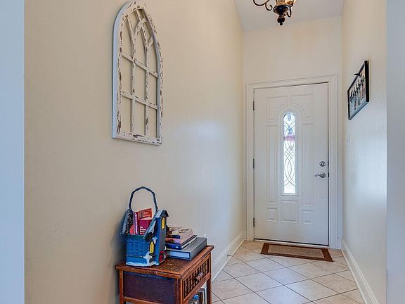 3rd image of 20413 Turfway Ln #20413
