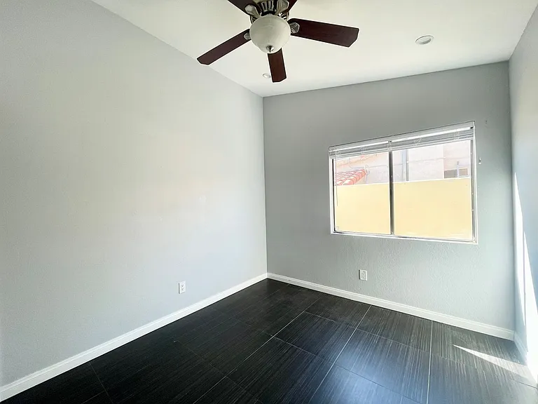30306 Avenida Maravilla — Photo 11