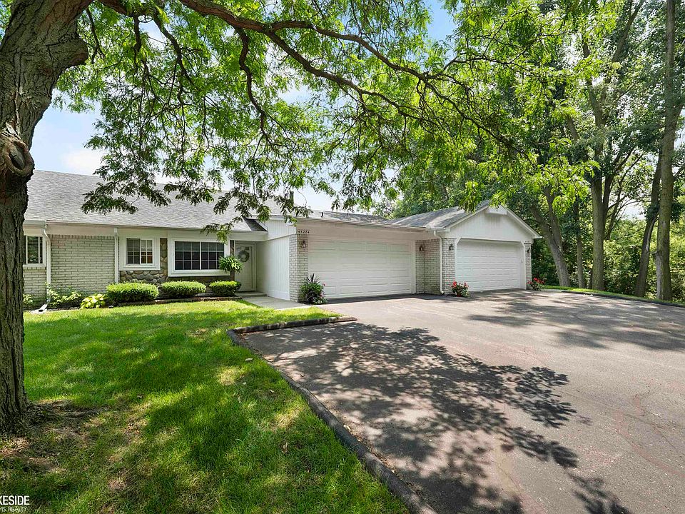 1st image of 45284 Manor Dr