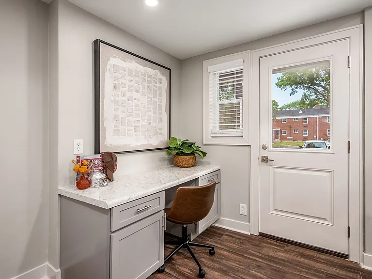 Bexley Plaza Apartments — Photo 15