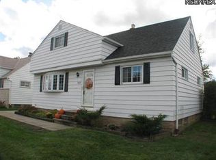 272 E 312th St, Willowick, OH 44095
