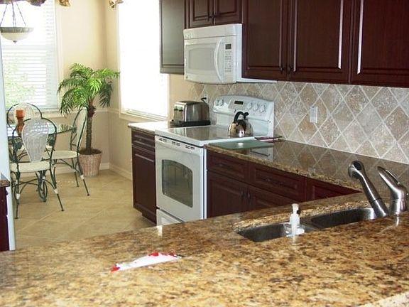 2nd image of 8610 Cedar Hammock Cir APT 1221