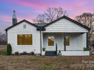 5204 Dellinger Cir, Cherryville, NC 28021