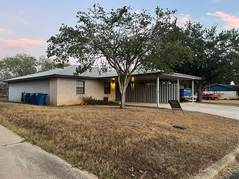 821 Nancy Ln #A — Photo 34