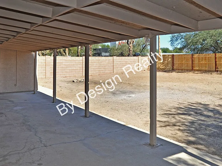 7230 N Ulene Pl — Photo 33