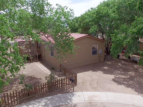 2nd image of 511 Dayton Cir
