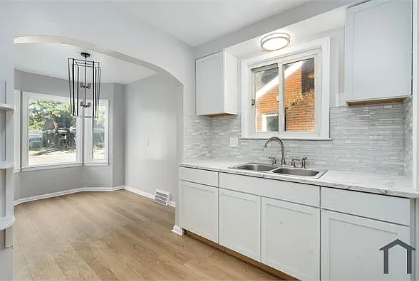 11716 Coyle St — Photo 3