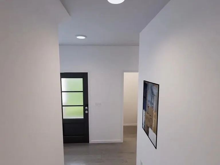 2131 Salinas Dr — Photo 2