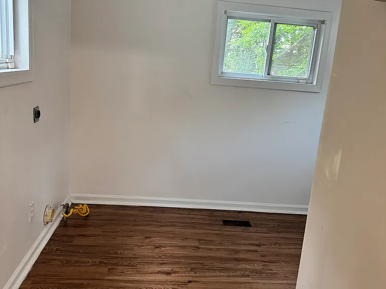 1333 Haskin Ave — Photo 10
