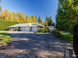 598 Trout Lake Dr, Bellingham, WA 98226