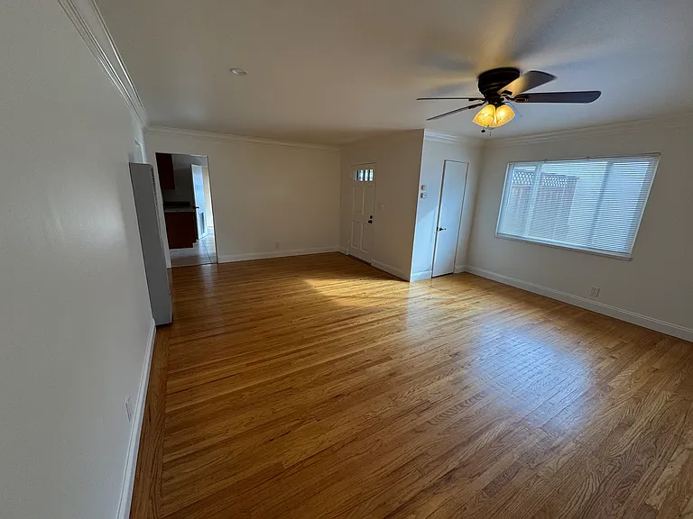 1240 Johnson St #1242 — Photo 9