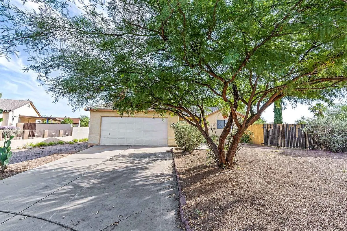 7221 South Camino Alegre Tucson AZ 85746 — Photo 3