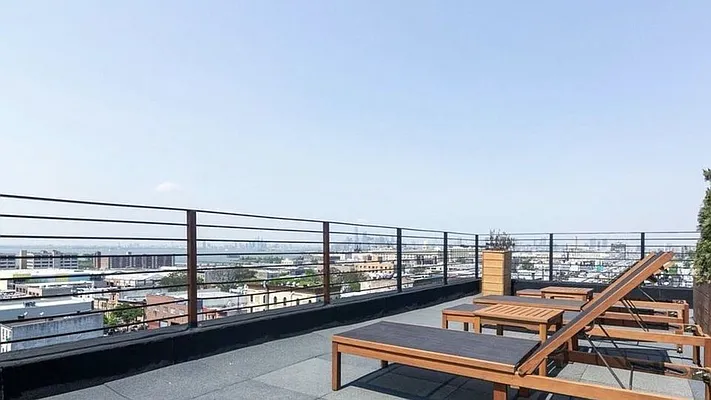 Rented by Nooklyn NYC LLC | media 30