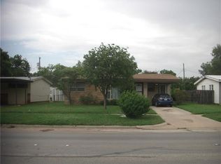 1034 S Pioneer Dr, Abilene, TX 79605