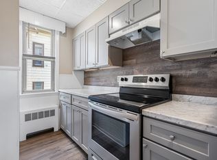 1 Hillside St #2, Worcester, MA 01610