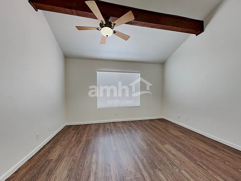 11106 E Becker Ln — Photo 11