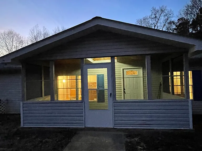 3075 Glen Wallace Dr — Photo 32