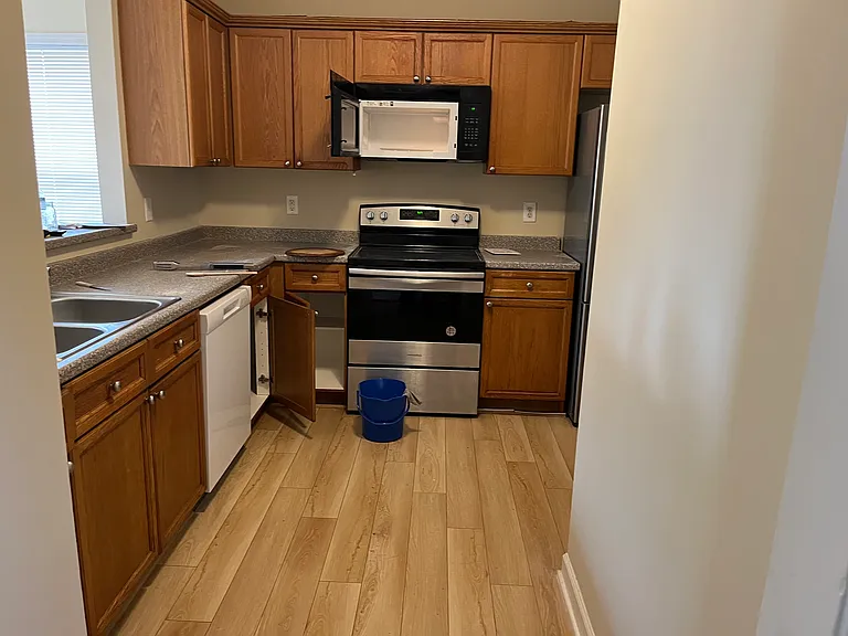 500 Twin Oaks Cir — Photo 10