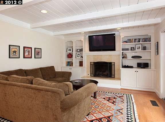 5th image of 485 Kingsford Dr