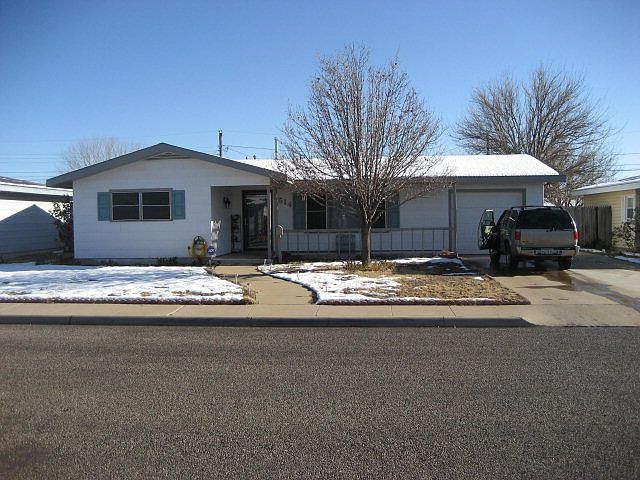 1st image of 1514 Douglas Dr