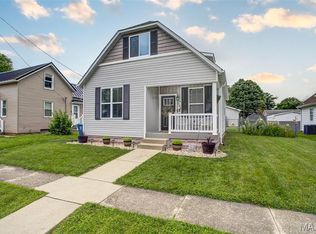 504 Napolean St, Saint Jacob, IL 62281