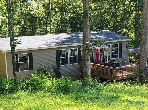 219 Hidden Brook Dr, Statesville, NC 28677