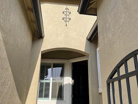 3rd image of 5272 Antiquity Cir