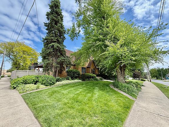 3rd image of 2205 Nondorf St