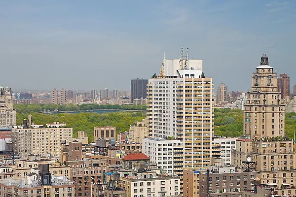 Rented by Douglas Elliman | media 3