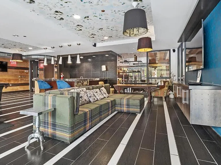 Building's Lounge