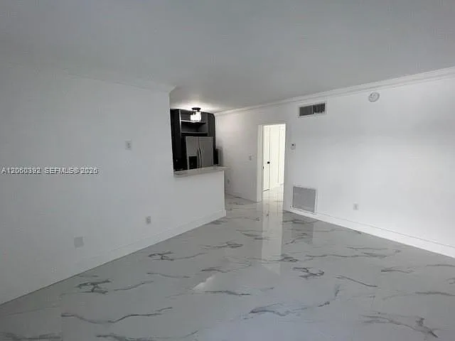 Gables Edge Condo — Photo 2
