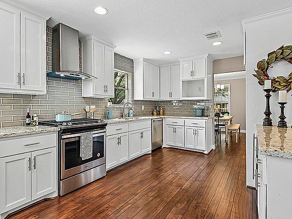 5th image of 2307 Rosefield Dr