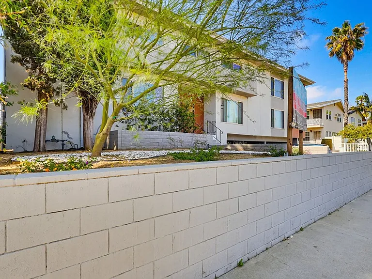 Kester Apartments — Photo 5