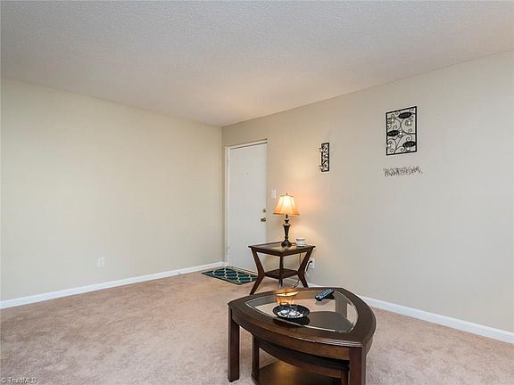 4th image of 4608 Lawndale Dr Unit E