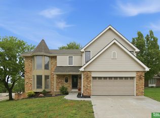 6420 S 106th Cir, Omaha, NE 68127