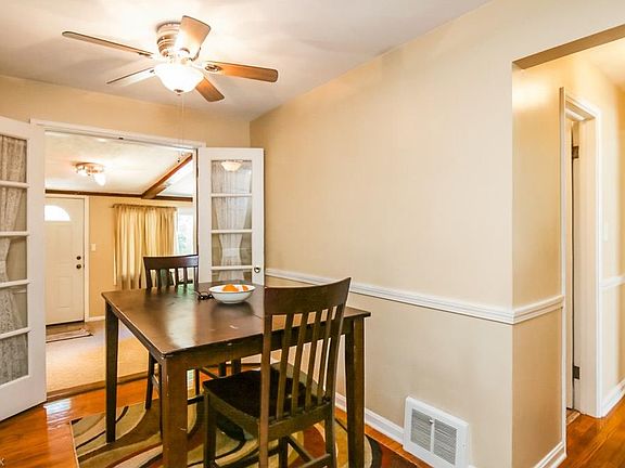 5th image of 16366 Parklawn Ave