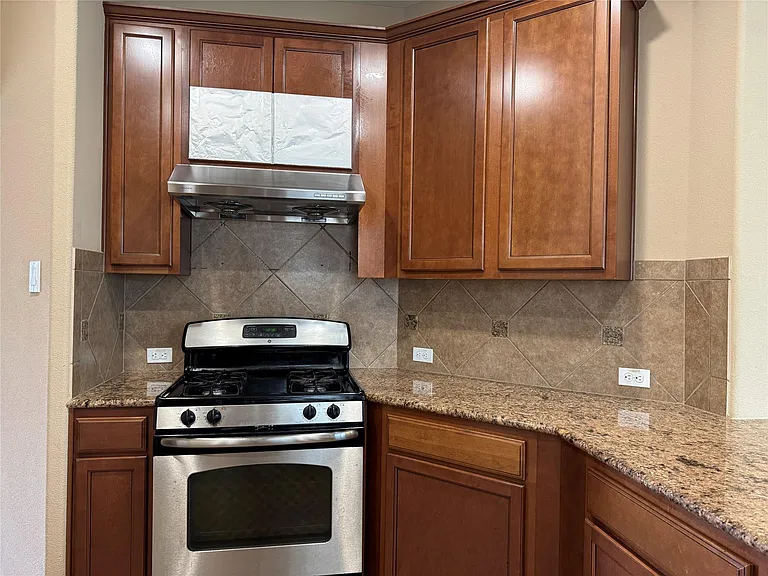 11217 McKinney Spring Dr — Photo 6