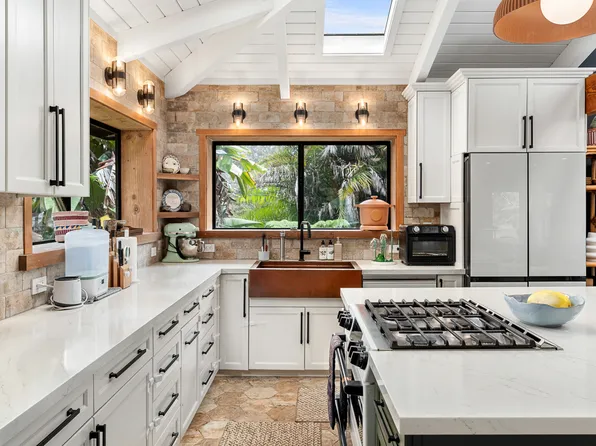 11-3922 Nahelenani St #D, Volcano, HI 96785
