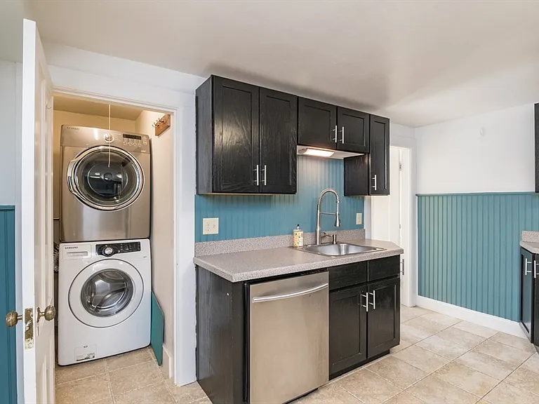 21 Lyman Rd #B — Photo 6