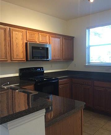 3rd image of 8020 Caladium Dr