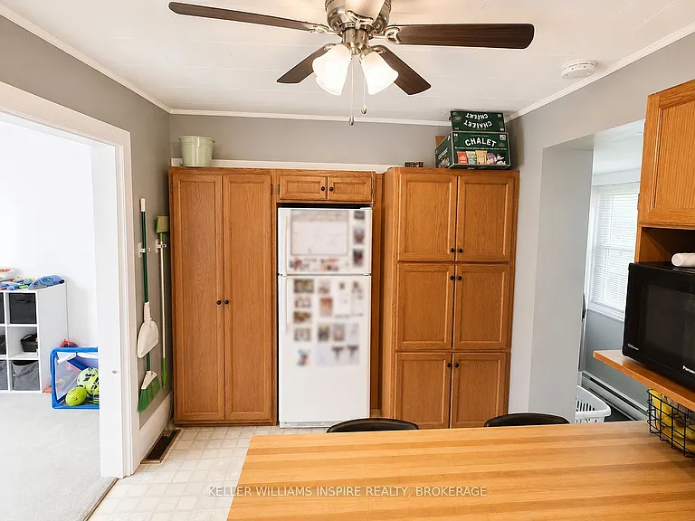 22 McColl St #A — Photo 7