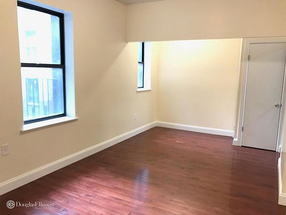 3rd image of 4826 47th St APT 3D