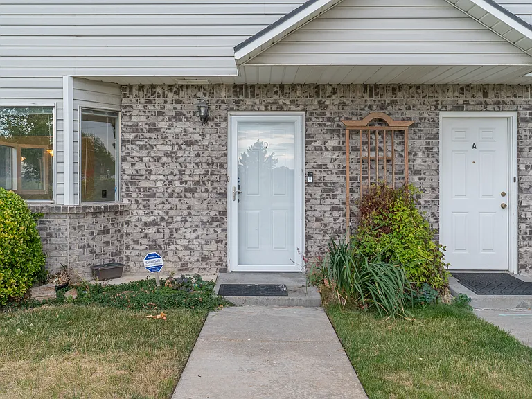 3907 W Rockwood Way — Photo 18